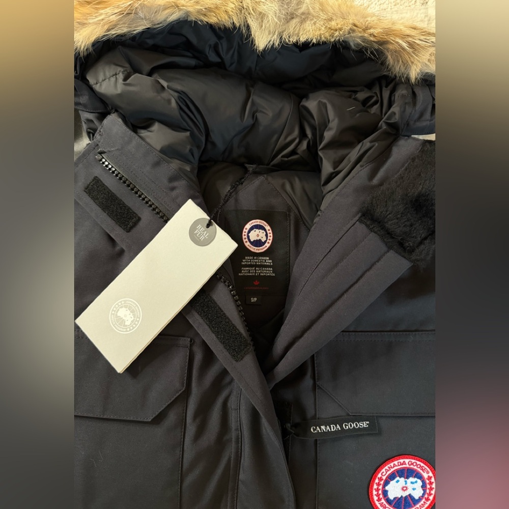 Canada Goose Expedition parka - Picture 3 of 7